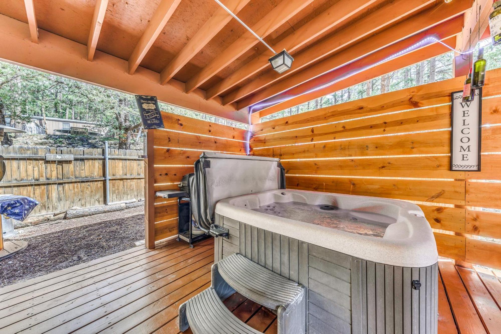 Ruidoso Cabin With Hot Tub - 2 Mi To Grindstone Lake Exterior photo